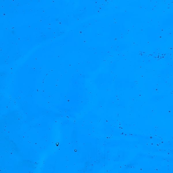 Wanda Stained Glass 618 Bleu clair translucide