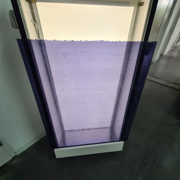 Wanda Stained Glass 190-1 Violet foncé translucide