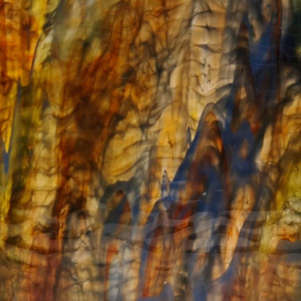 Mississipi River Glass 7088 R Rouge jaune bleu opaque texturé