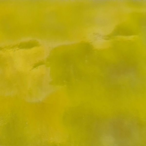 Mississipi River Glass 7041 M IR Jaune irisé semi-translucide