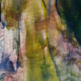 Mississipi River Glass 7090 R Jaune bleu rouge opaque texturé