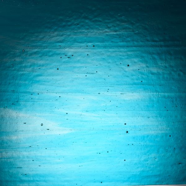 Wissmach 87 LL. Veiné bleu clair. Semi-translucide